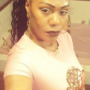 Meet your Posher, Tonece